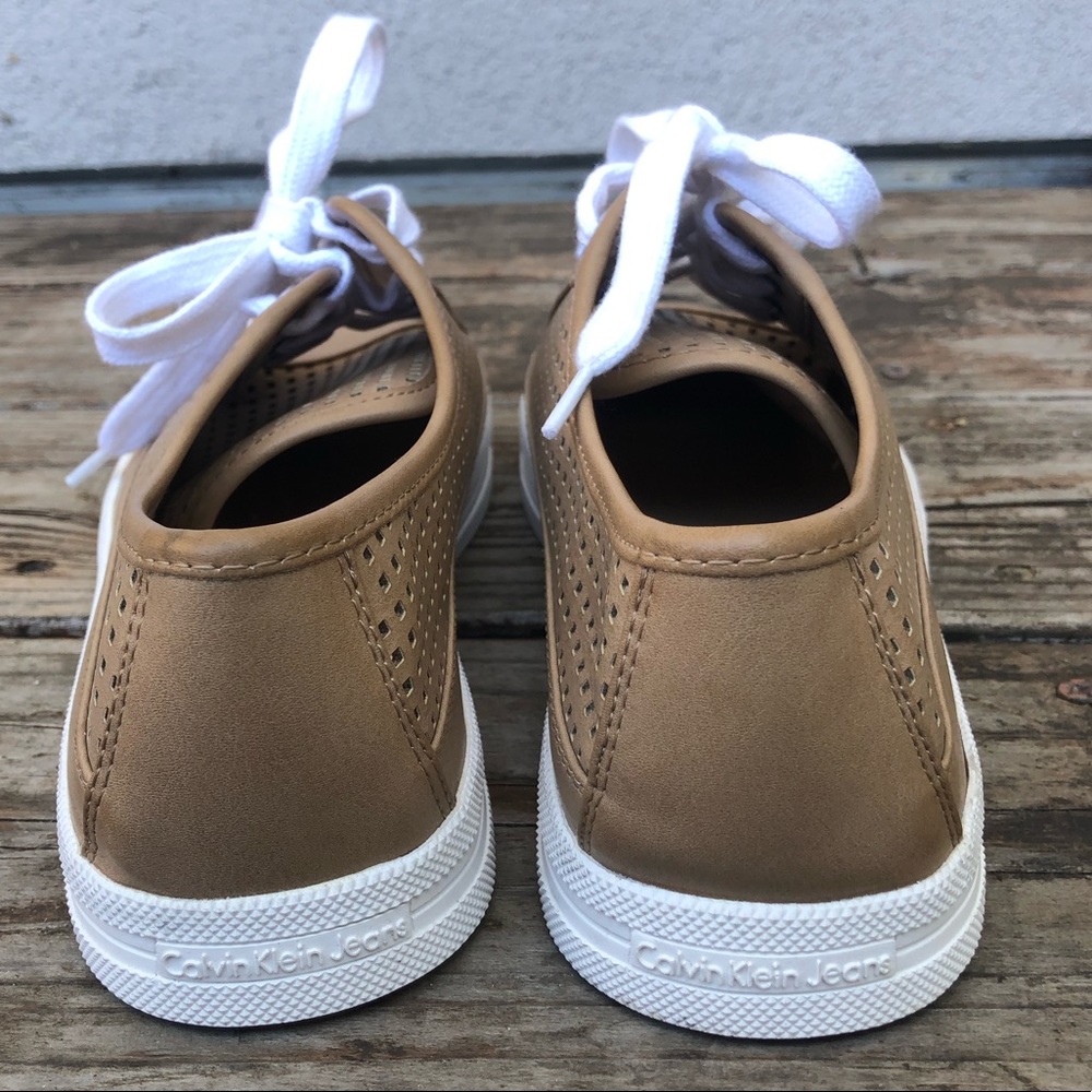NWOT Calvin Klein Brown Leather Shoes - Picture 3 of 4